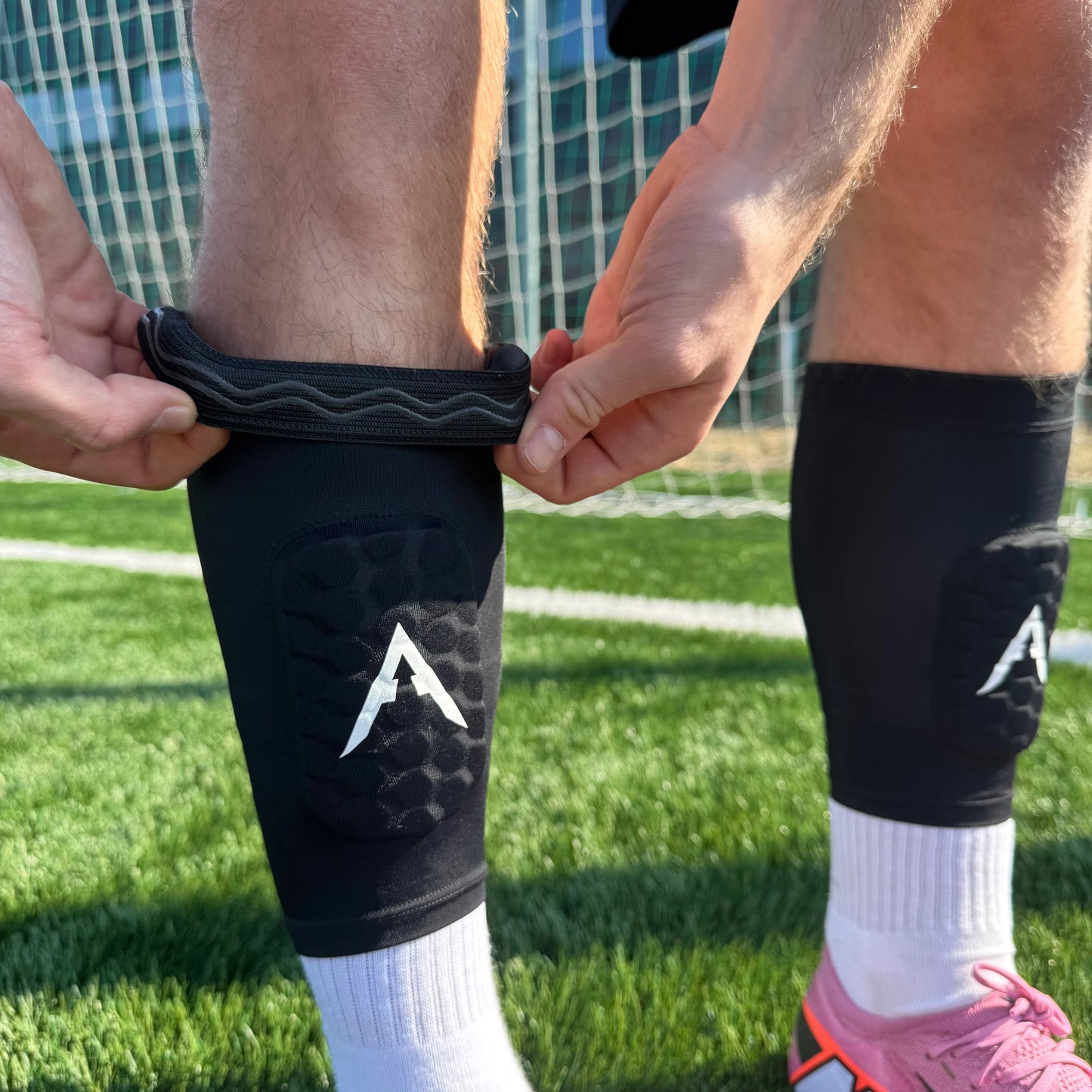 ANTREX Felhúzható Sípcsontvédő